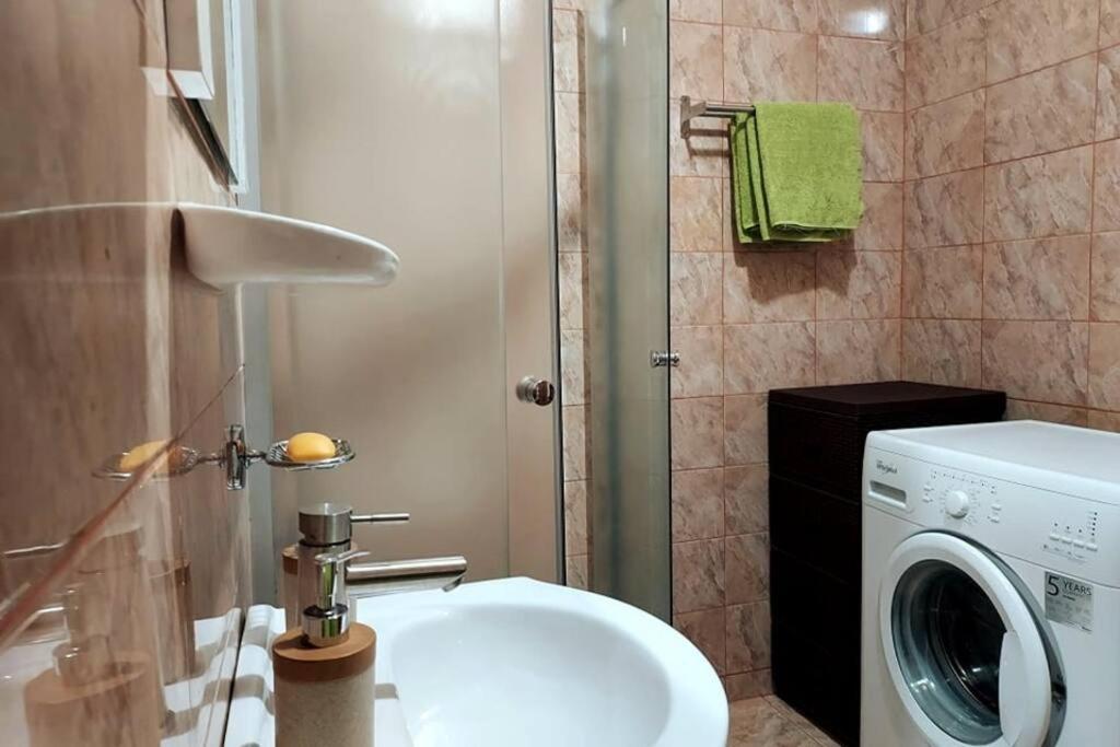Floreşti Spacious Flat, With Free Parking & Air Conditioning מראה חיצוני תמונה